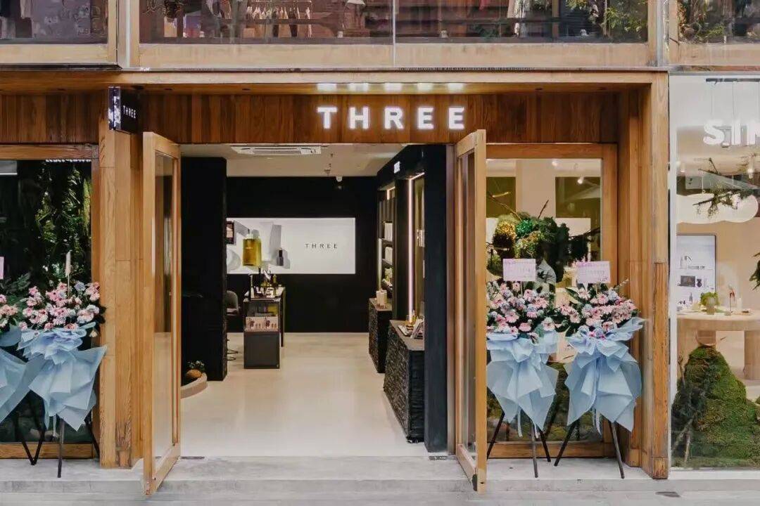 原创品牌」有哪些线下新动作？ iziRetail热点pg电子入口香氛美妆个护：2025至今「海外品牌+(图18)