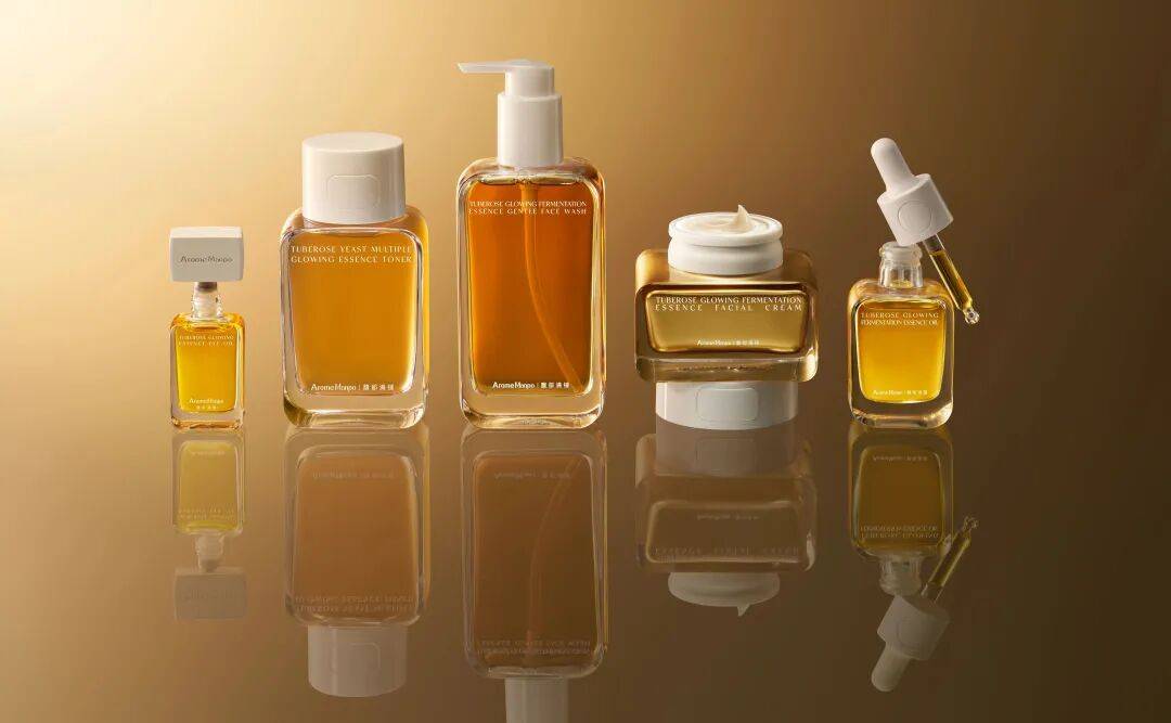 原创品牌」有哪些线下新动作？ iziRetail热点pg电子入口香氛美妆个护：2025至今「海外品牌+(图30)