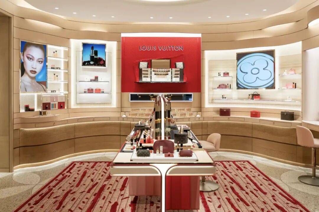 原创品牌」有哪些线下新动作？ iziRetail热点pg电子入口香氛美妆个护：2025至今「海外品牌+(图31)